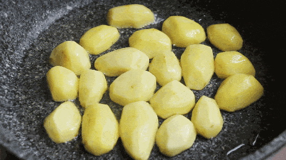 娱乐吃瓜小土豆